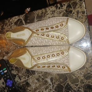 Michael Kors women flats